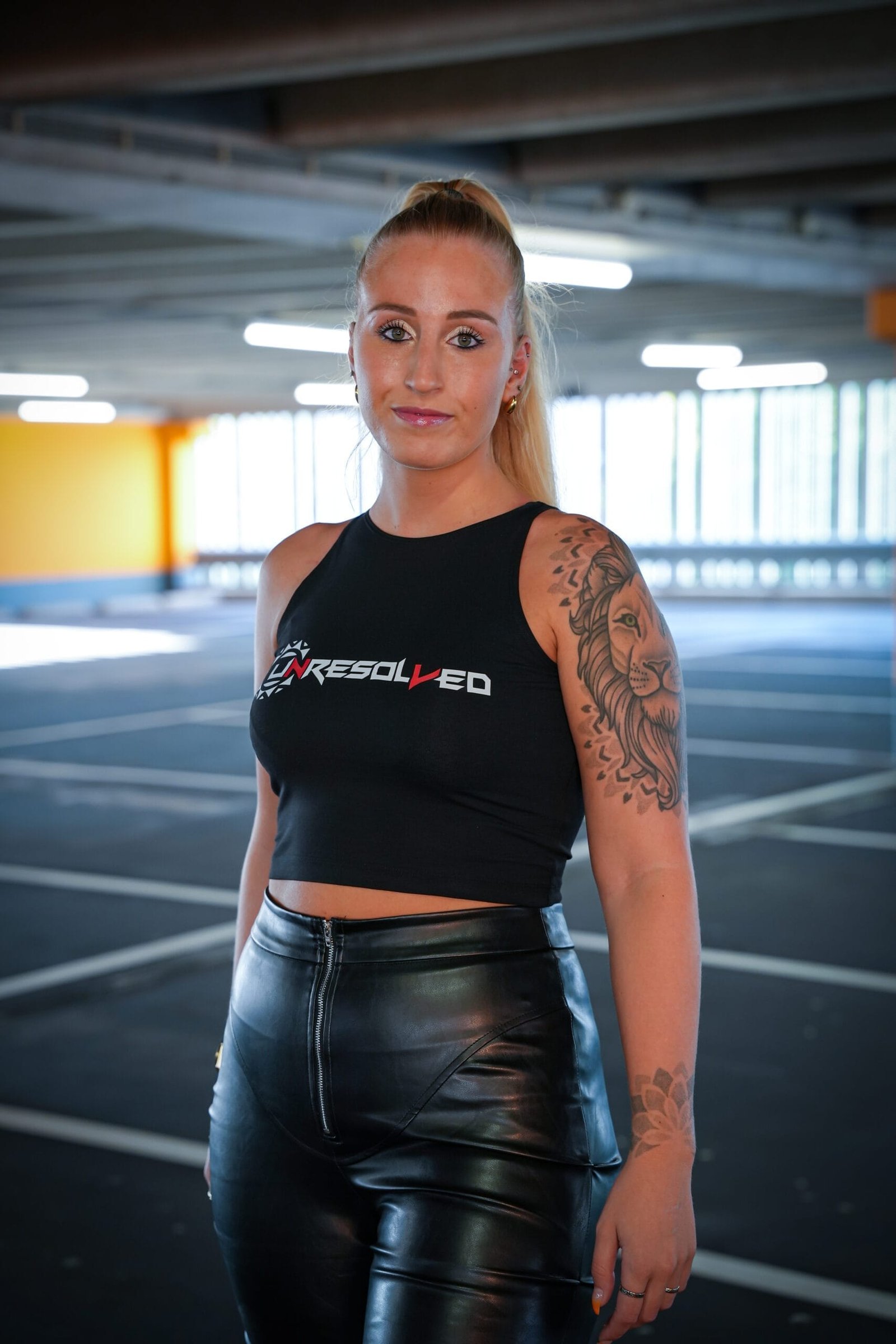 UNRESOLVED I CROSS CROPTOP I SUMMER COLLECTION
