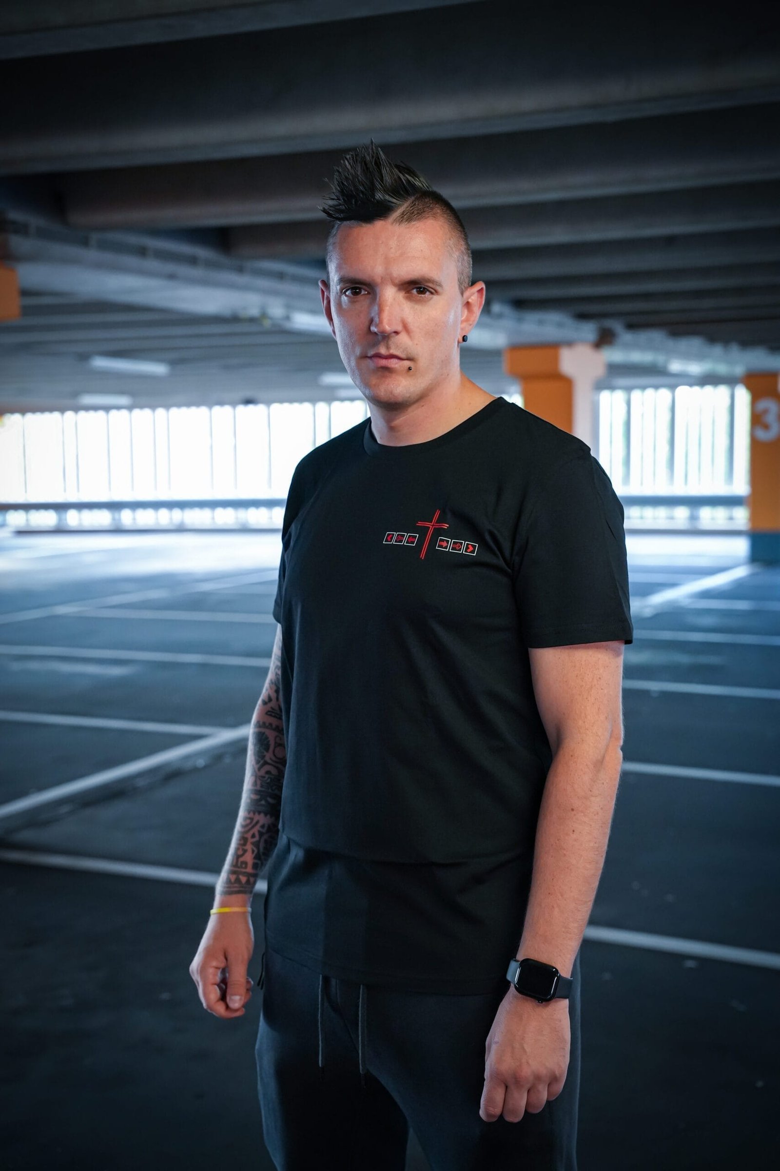 UNRESOLVED I ESSENTIAL SHIRT I SUMMER COLLECTION