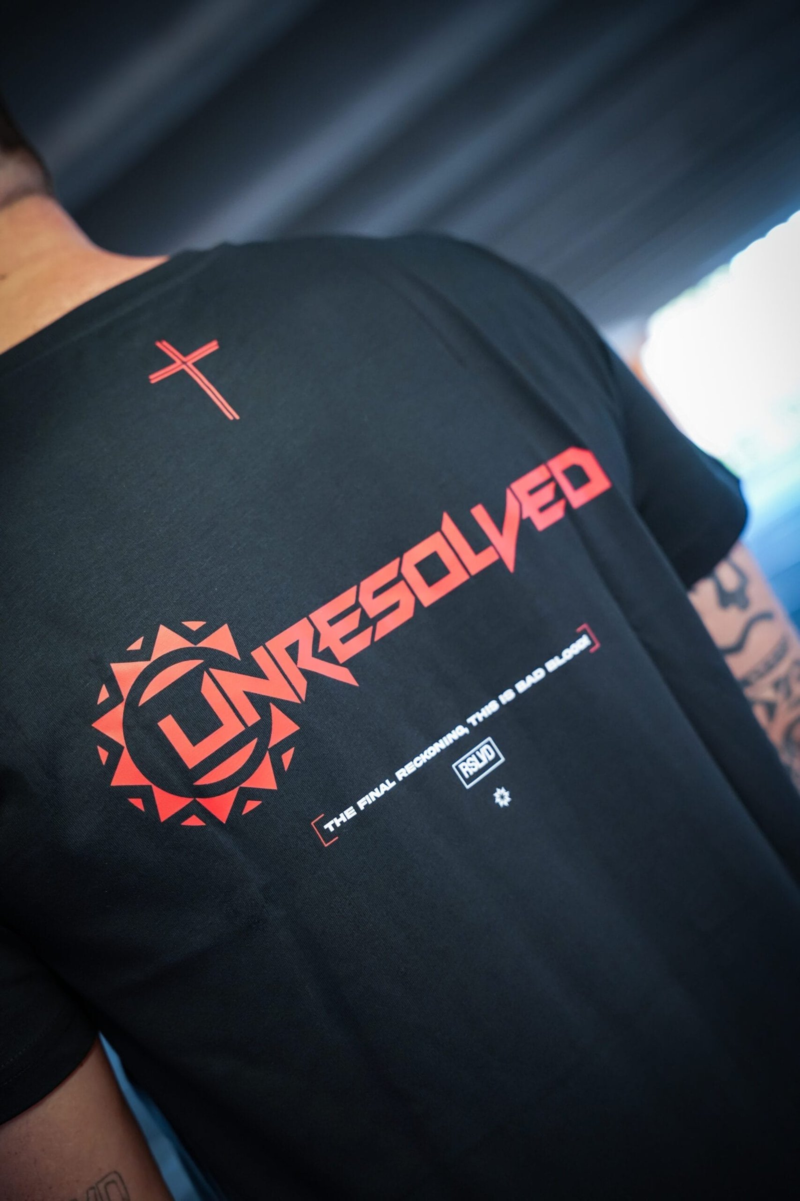 UNRESOLVED I ESSENTIAL SHIRT I SUMMER COLLECTION