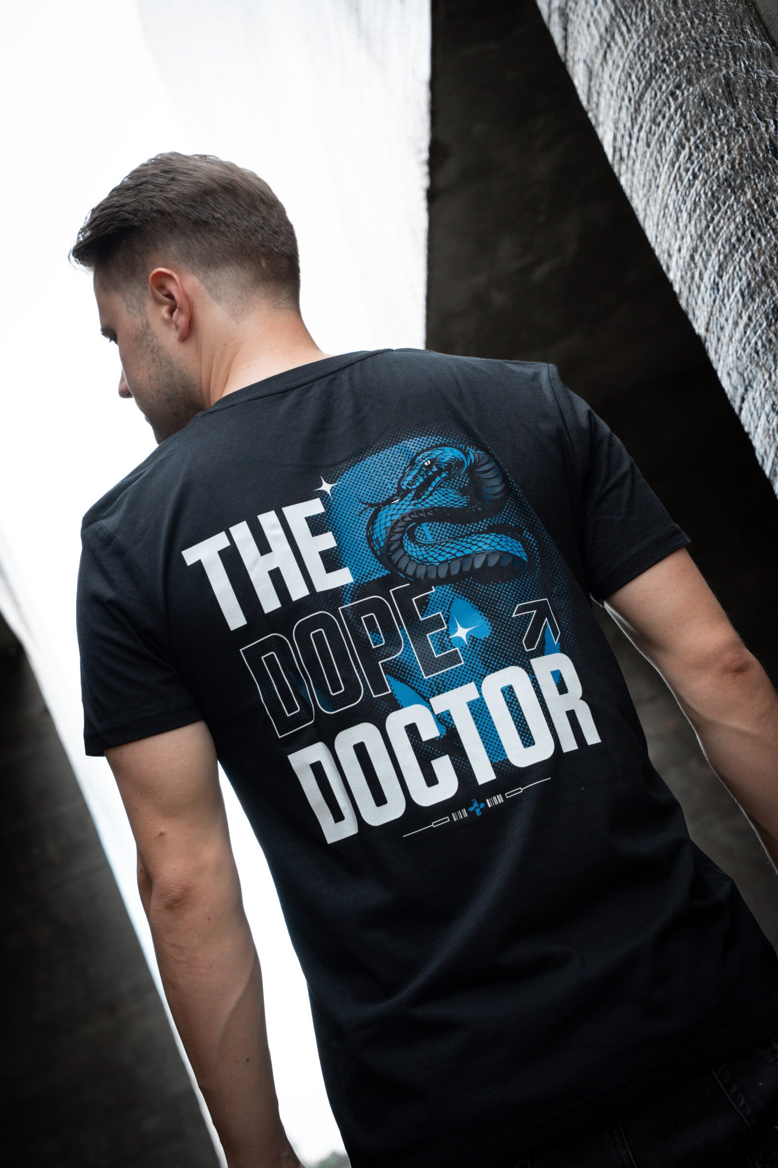 THE DOPE DOCTOR I SNAKE SHIRT